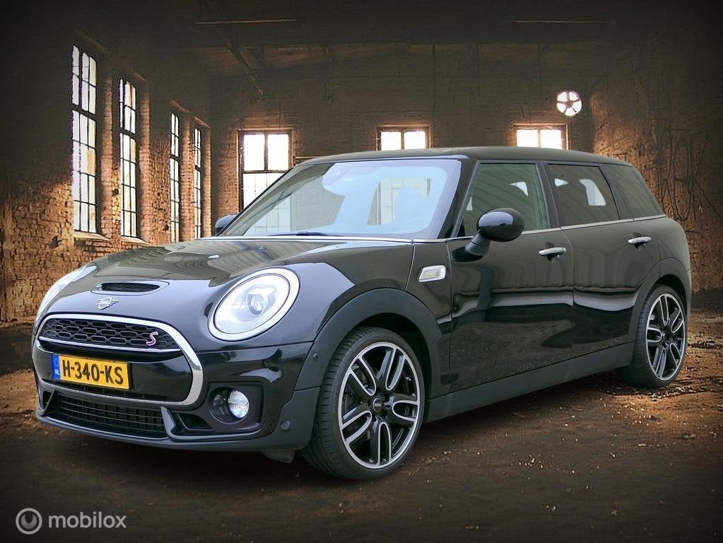 Mini Clubman Cooper S Chili - 19" - pano - H/K - BTW auto, Auto's, Mini, 1998 cc, Gebruikt, Alcantara, Zwart