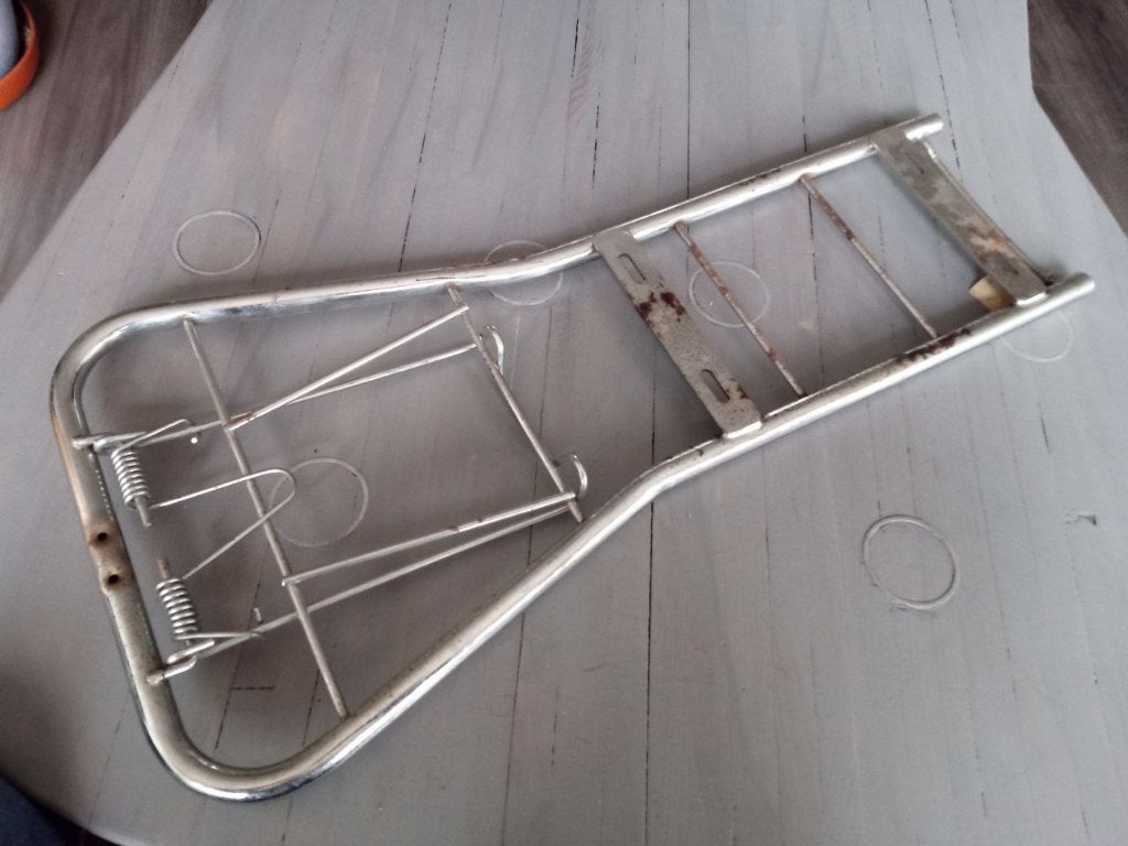 Nos achterrekje bagagedrager EEG, E.e.g, Peugeot, Mobylette?, Fietsen en Brommers, Brommeronderdelen | Oldtimers, Ophalen of Verzenden