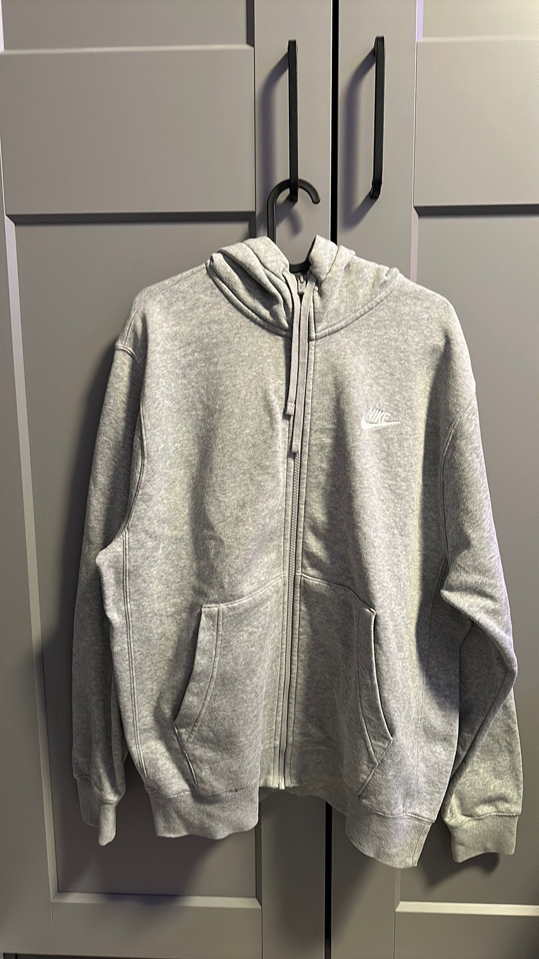 Grijze Nike Vest Maat M., Ophalen of Verzenden, Zo goed als nieuw, Maat 48/50 (M), Grijs