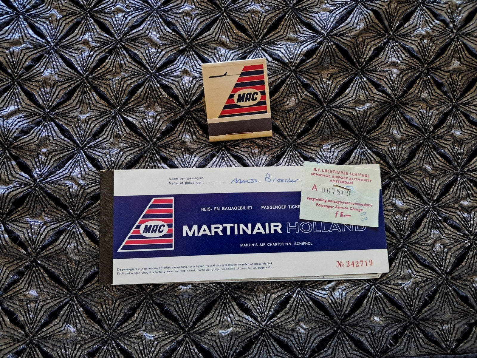 Martinair vliegticket 1967 + luciferdoosje - Vintage, Ophalen of Verzenden, Gebruikt