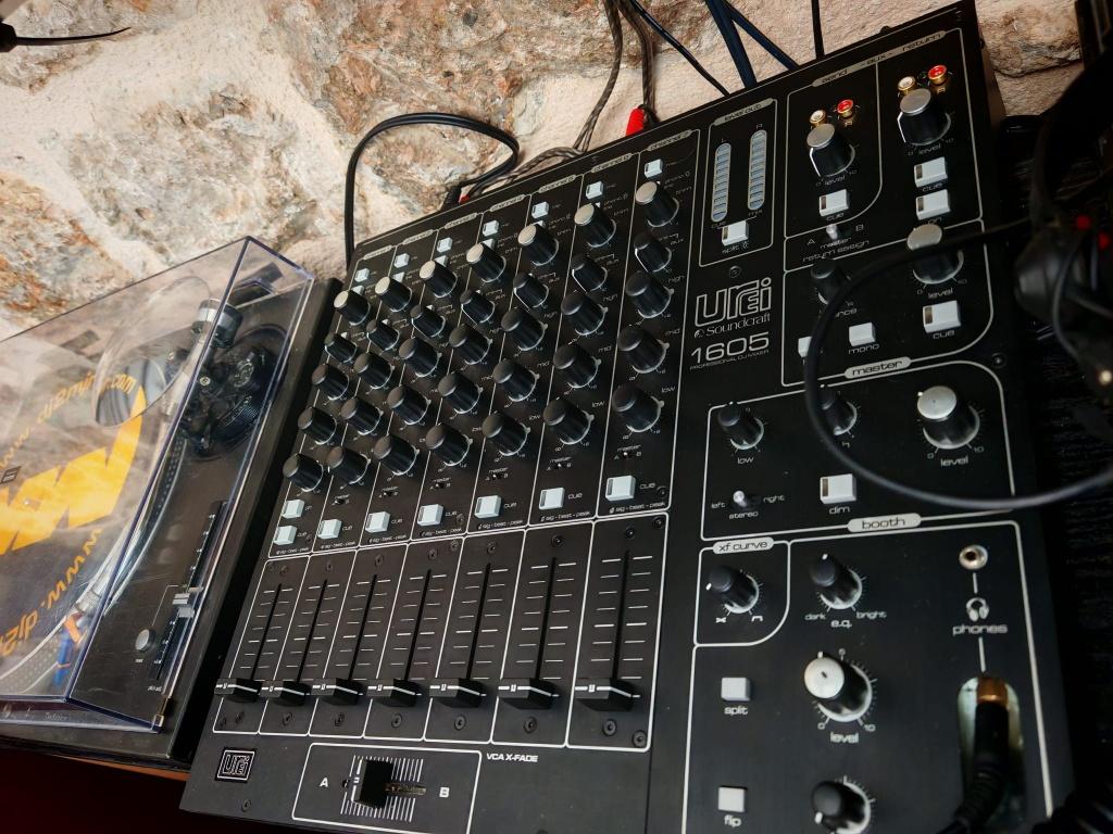 UREI 1605 - High End DJ Mixer, Verzenden, Zo goed als nieuw, 5 tot 10 kanalen, Microfooningang