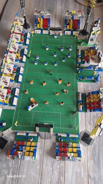 Lego stadion, Ophalen, Zo goed als nieuw