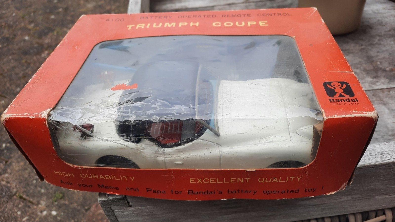 Bandai Blikken Speelgoed Auto Triumph Coupe met AB, Verzenden, Zo goed als nieuw, Afstandsbediening