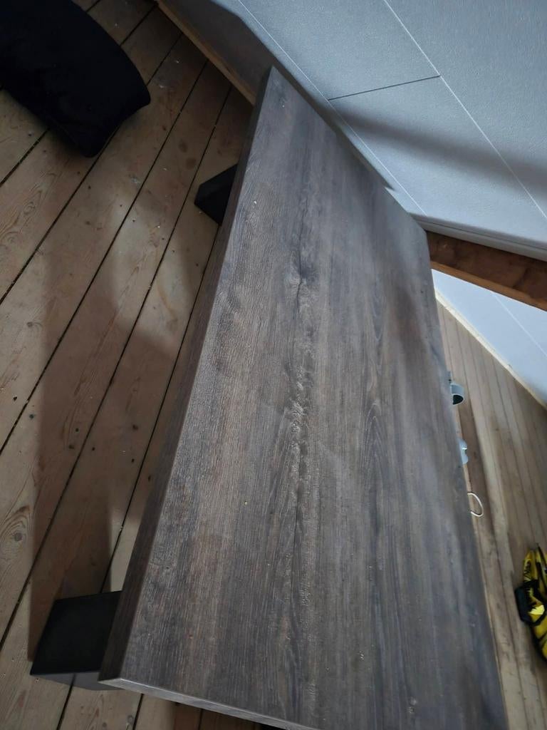 Salontafel met donker houten blad en metalen onderstel, Ophalen of Verzenden
