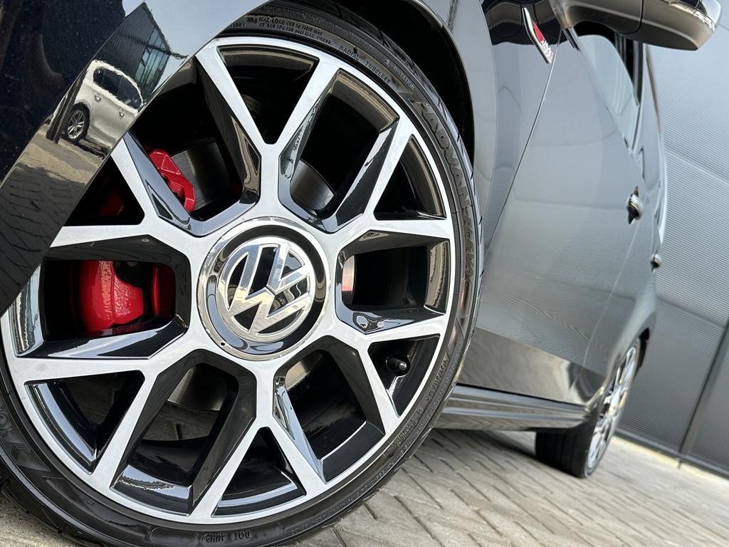 Volkswagen up! GTI 115PK | PANODAK | Beats | Milltek | NL Au, 21 km/l, 970 kg, Up!, 4 stoelen