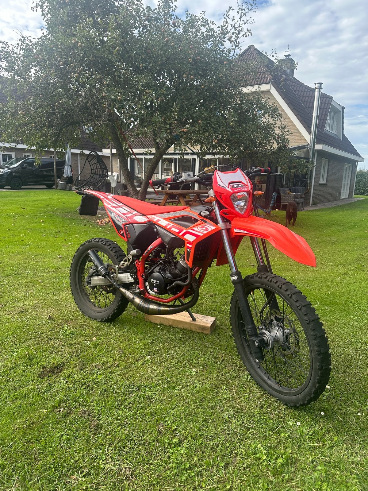 Beta RR 50 Enduro 2023, Fietsen en Brommers, Brommers | Overige merken, Ophalen, 6 versnellingen, Maximaal 45 km/u, Zo goed als nieuw