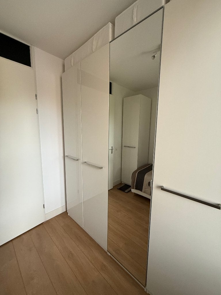 Ikea Pax kledingkast wit met hoogglans deur en spiegeldeur, Ophalen, Gebruikt, 200 cm of meer, 50 tot 100 cm