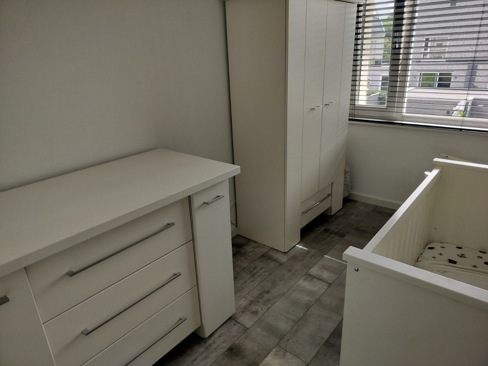 Complete Babykamer: Robuuste Commode, Kast en Ledikant, Ophalen of Verzenden, Gebruikt, Jongetje of Meisje