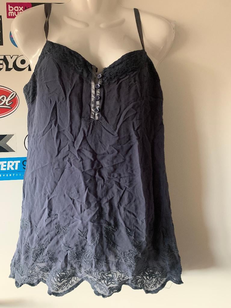 Leuke dames top maat M(nr.26 DM4), Maat 38/40 (M), Blauw, Ophalen of Verzenden, Zonder mouw
