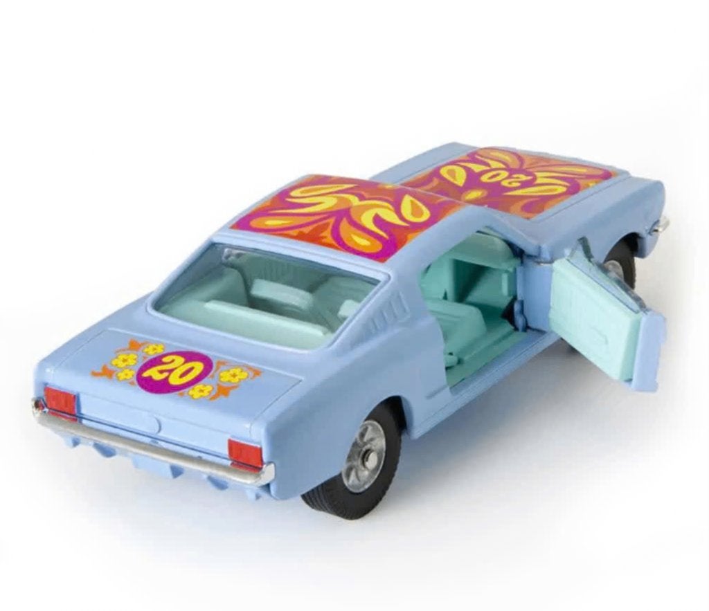 Ford Mustang Fastback 2 + 2 Flower Power Corgi NEW 1/46 348, Verzenden, Nieuw, Auto, Corgi