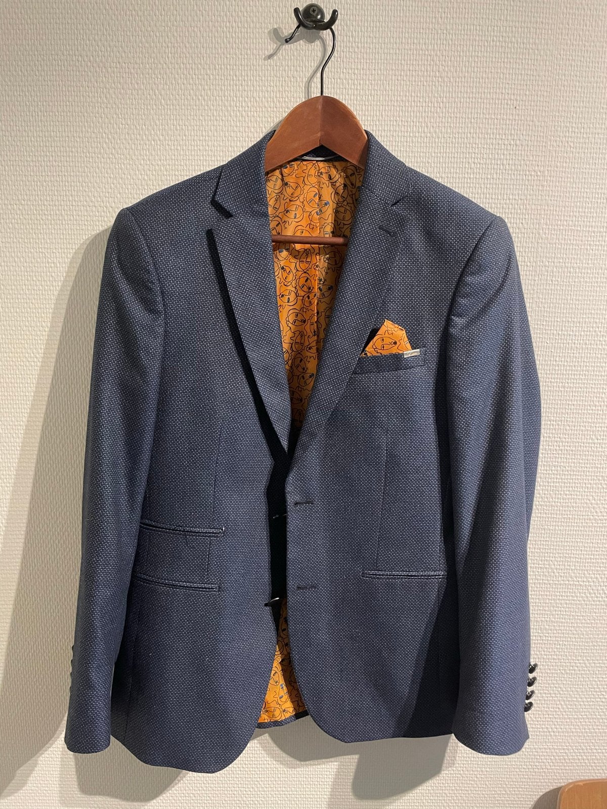 Uniek net pak nieuw, EU: 44, Verzenden, Nieuw, Maat 46 (S) of kleiner, Blauw