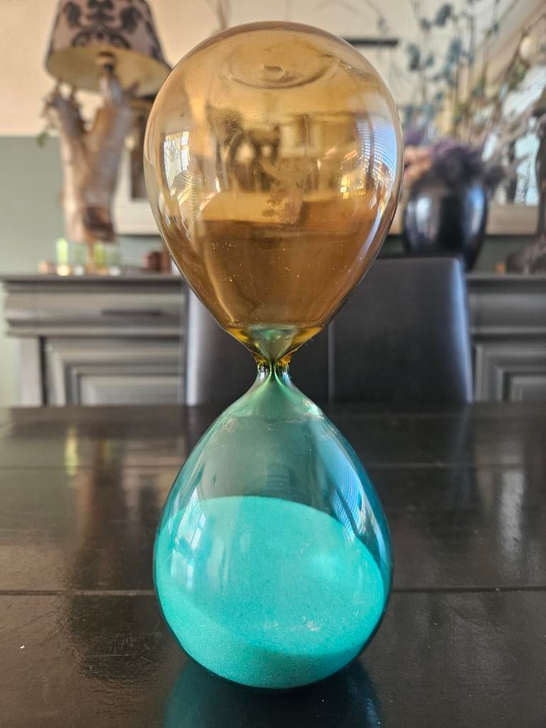 Decoratieve zandloper met goud en turquoise zand, Ophalen of Verzenden