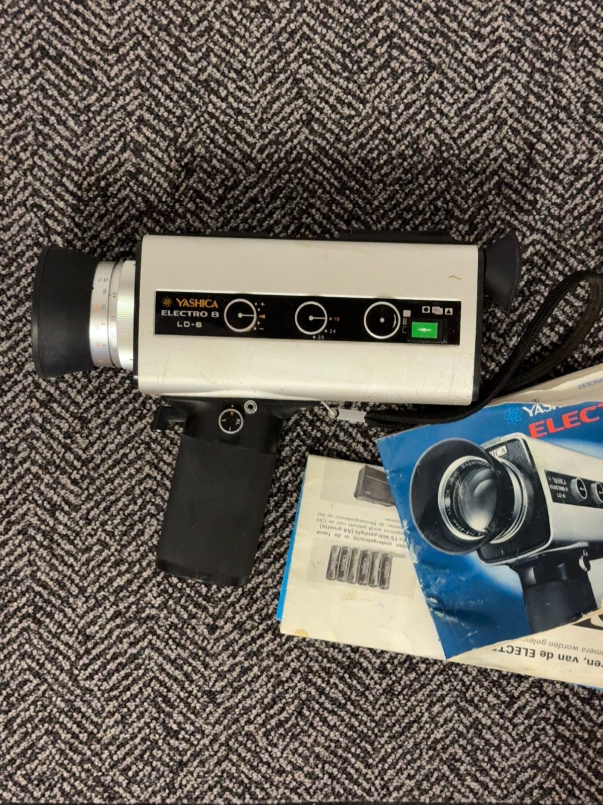 Yashica Electro 8 LD-6 Super 8 Camera Incl. Leren Tas, Audio, Tv en Foto, Videocamera's Analoog, Ophalen, 8mm, Camera
