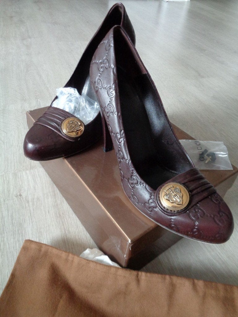 GUCCI pumps 100% leer, 100% origineel, maat 39,5 bruin, Kleding | Dames, Schoenen, Bruin, Ophalen of Verzenden, Schoenen met hoge hakken
