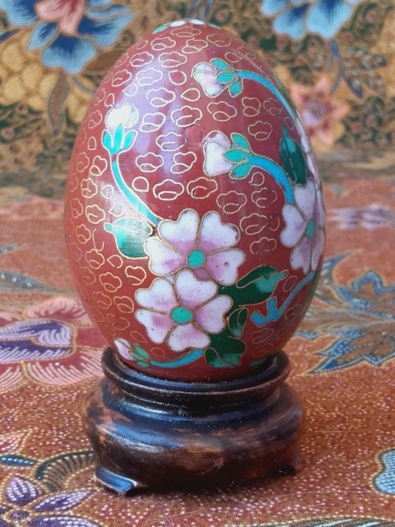 Mooi oud Chinees ei van cloisonne met bloemen 8,7 cm., Handgemaakt, Overige typen, China, Meerkleurig