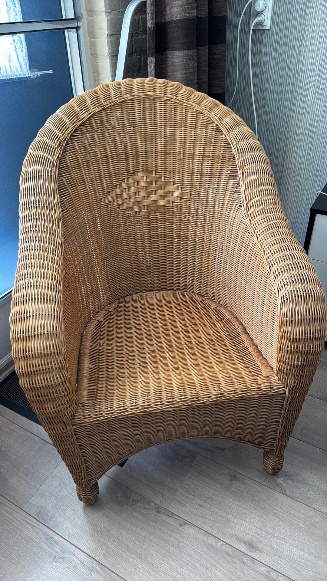 Rotan stoel, Huis en Inrichting, Stoelen, Ophalen, Zo goed als nieuw, Bruin, Eén