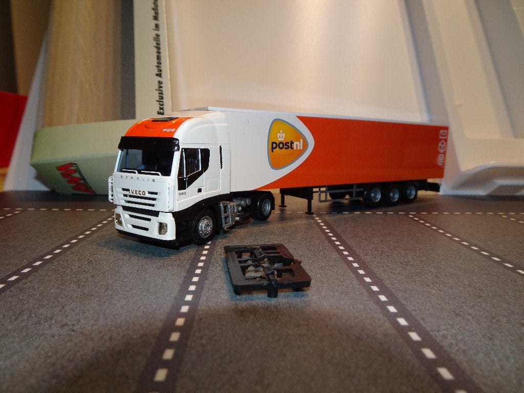 176 awm 53709 iveco stralis post nl 1:87 truck trein herpa, Ophalen of Verzenden, Nieuw, Bus of Vrachtwagen, AWM