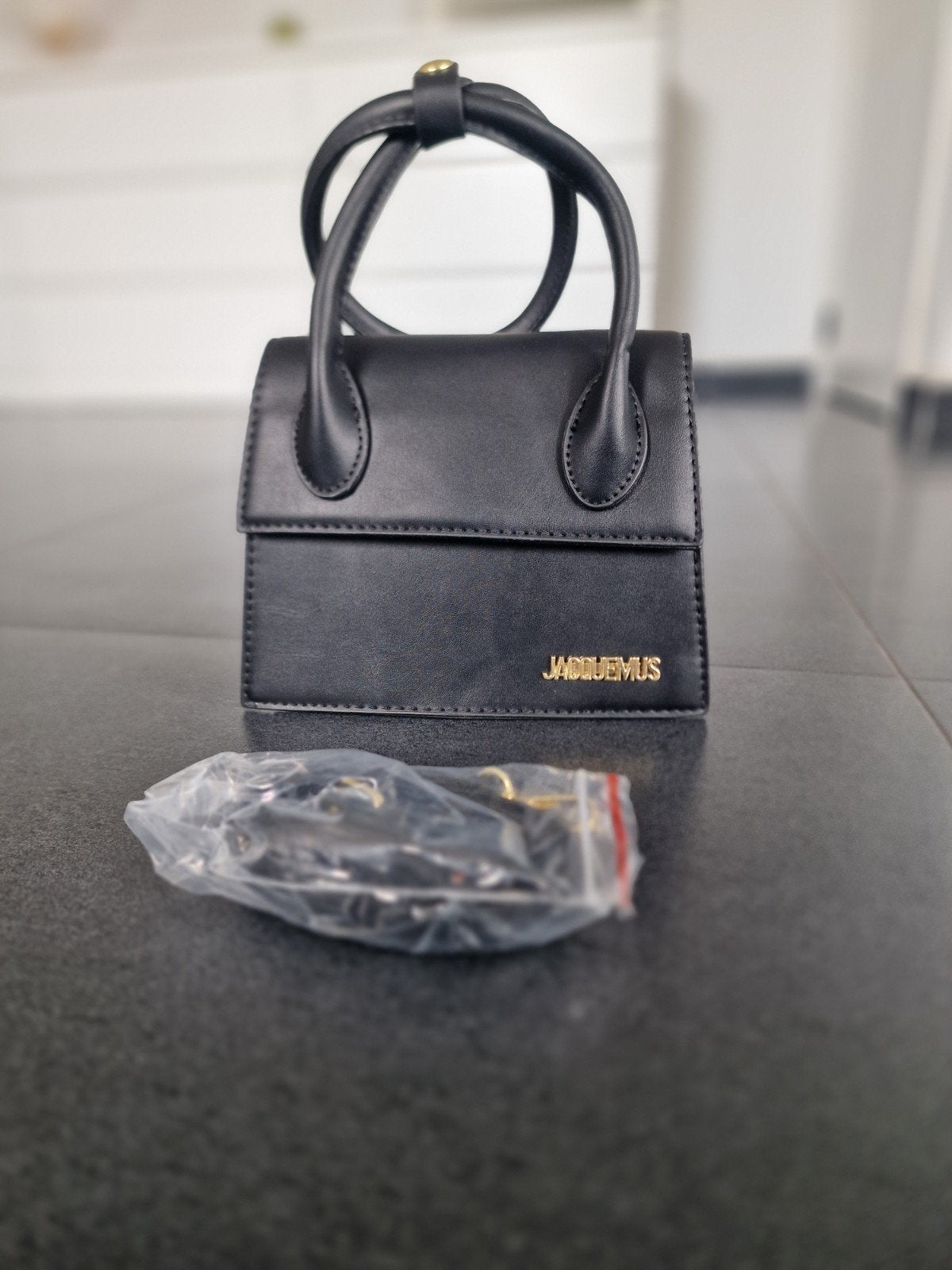 JACQUEMUS Le Chiquito Moyen handtas Nieuw, Sieraden, Tassen en Uiterlijk, Tassen | Damestassen, Ophalen of Verzenden, Nieuw, Zwart