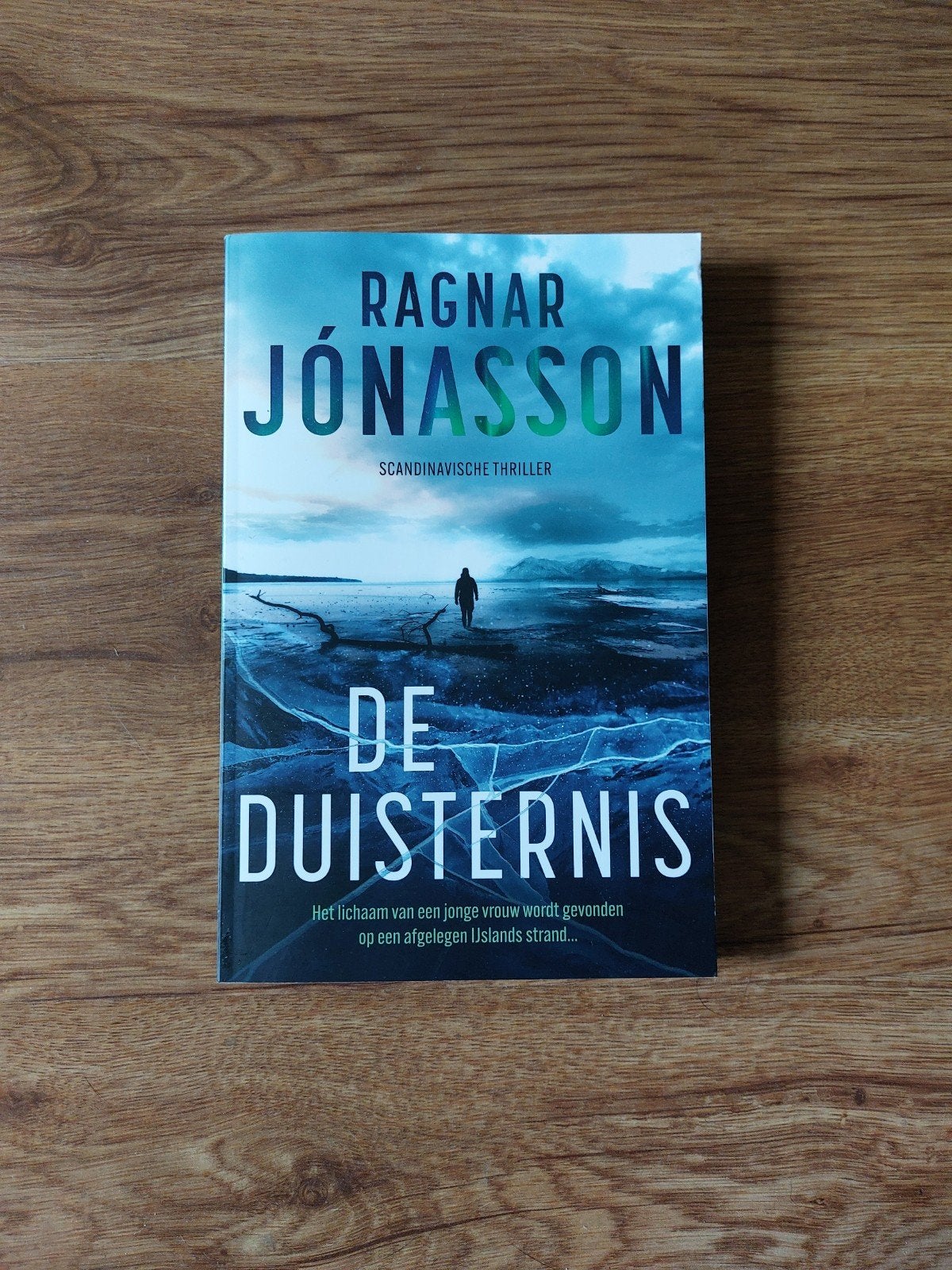 Thriller • Ragnar Jónasson - De duisternis, Ophalen of Verzenden, Zo goed als nieuw, Ragnar Jónasson