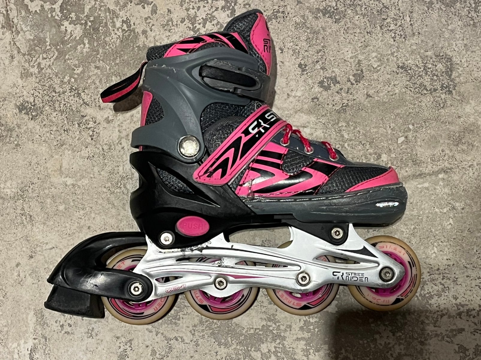 Inline skates maat 31, 32, 33 tot 34 & Nedam beschermers, Ophalen of Verzenden, Gebruikt