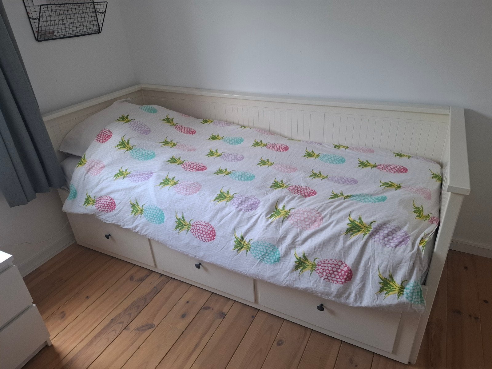 Ikea Hemnes bedbank (excl. matras) - 210x88 cm, Huis en Inrichting, Slaapkamer | Bedden, Gebruikt, Eenpersoons, Ophalen of Verzenden
