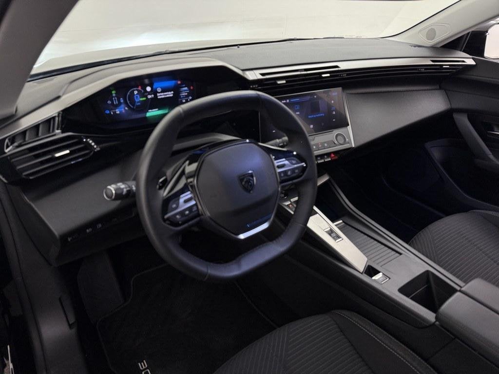 Peugeot 308 SW 1.6 Plug-in Hybrid 180pk Business Trekhaak/Na, Auto's, Peugeot, Stof, Gebruikt, 4 cilinders, 181 pk