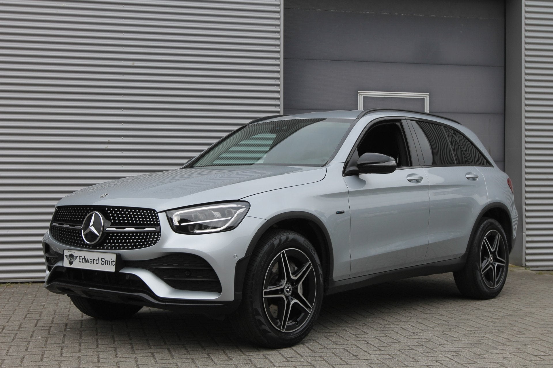 Mercedes-Benz GLC 300e 4MATIC Business Solution AMG I PHEV I, Automaat, Dealer onderhouden, Gebruikt, Zwart