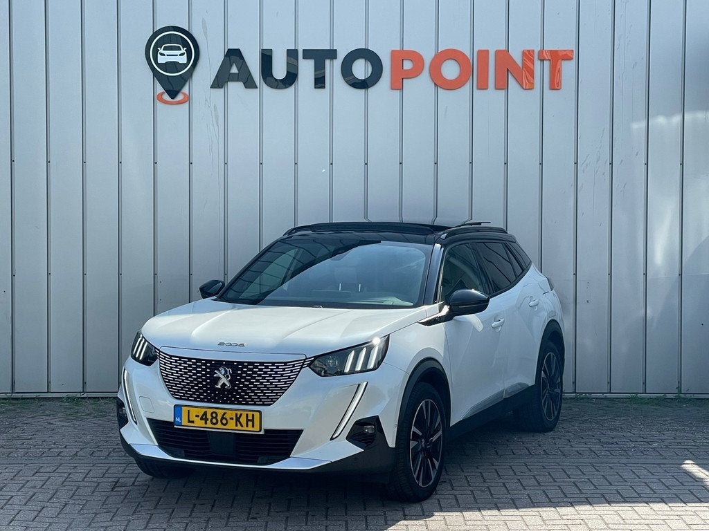 Peugeot E-2008 EV GT Pack 50 kWh SOH 91% FASE 3 DEALER OND E, Auto's, Peugeot, 136 pk, Zwart, Automatische klimaatregeling, Wit