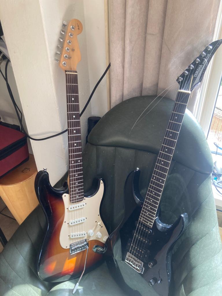 2 elektrische gitaren, Ophalen of Verzenden, Gebruikt, Solid body, Overige merken