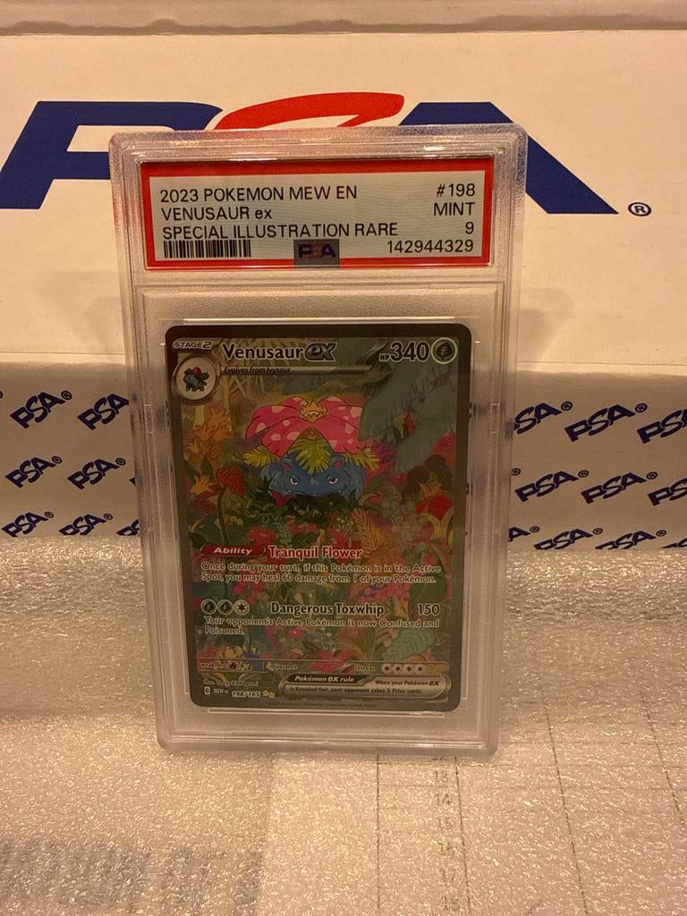 Venusaur ex 198/165 PSA 9 MINT - Pokemon Mew en, Ophalen of Verzenden, Zo goed als nieuw, Losse kaart