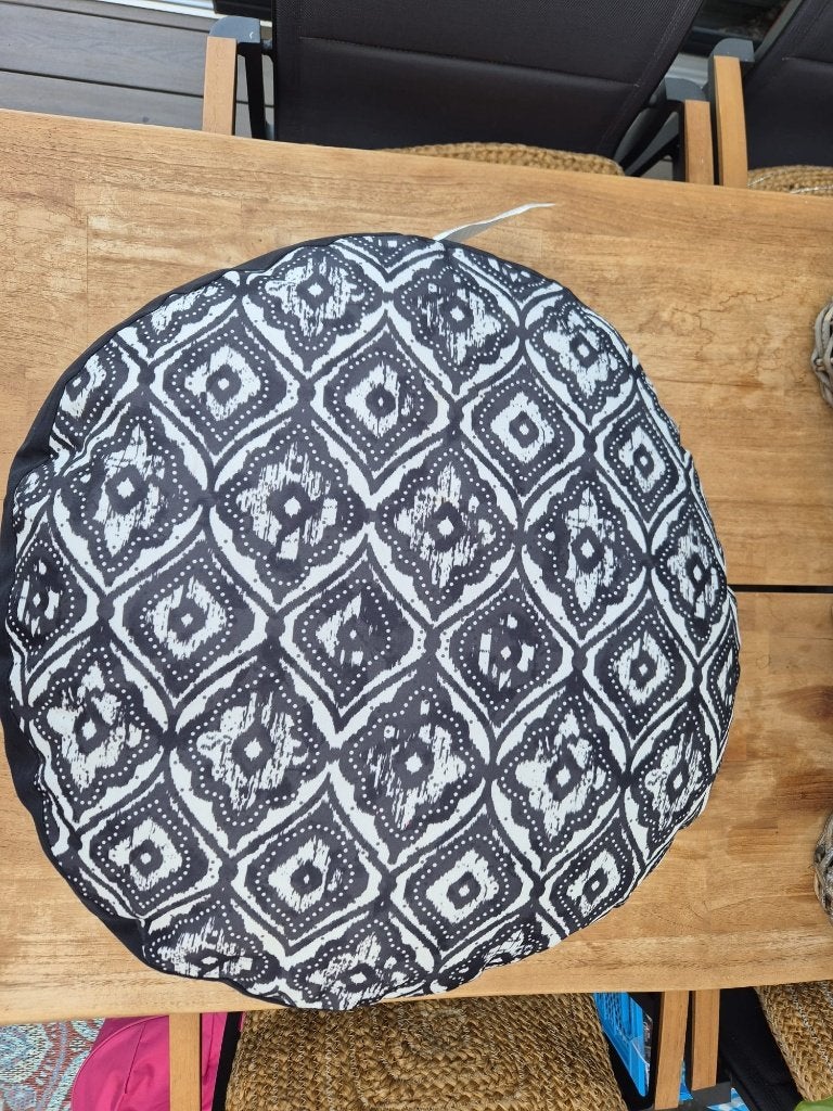 Ronde zitzak te koop, Ophalen of Verzenden, Zo goed als nieuw, Zwart, Zitzak