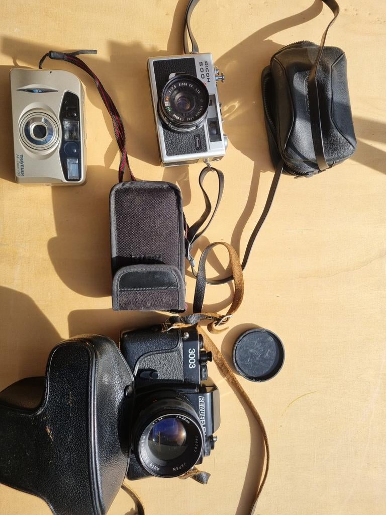 Vintage camera's: Ricoh 500G, Traveller AF-Zoom 80, Zenit, Audio, Tv en Foto, Fotocamera's Analoog, Ophalen of Verzenden, Gebruikt