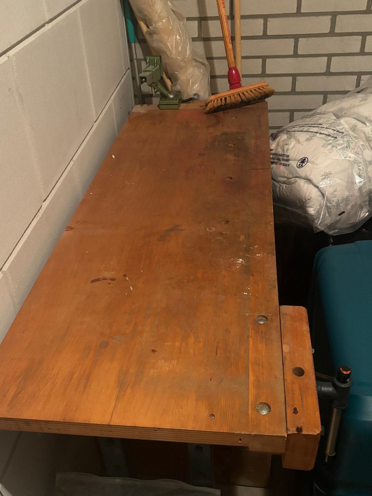 Stevige werkbank met bankschroef, Doe-het-zelf en Verbouw, Werkbanken, Ophalen, Gebruikt, 170 cm of meer, Bankschroef