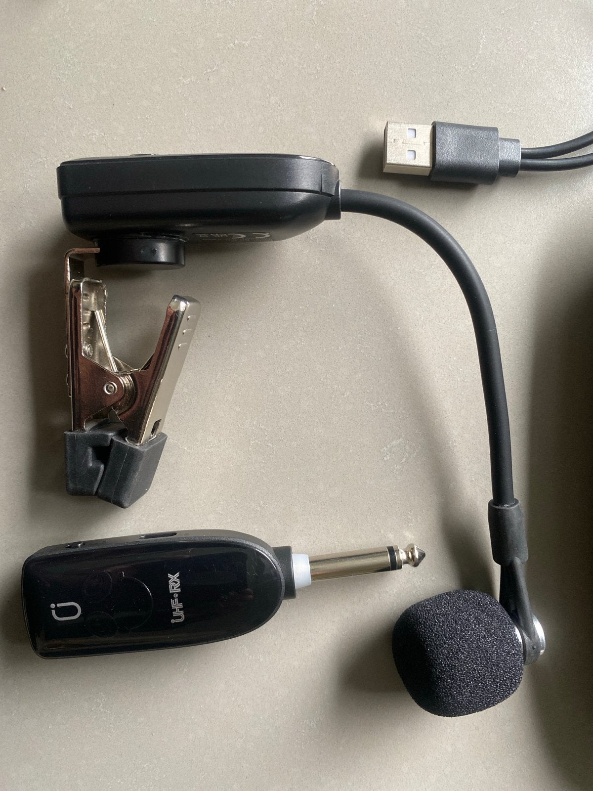 Draadloze Instrument Microfoon U-230 met Clip en Ontvanger, Ophalen of Verzenden, Zo goed als nieuw, Instrumentmicrofoon, Draadloos