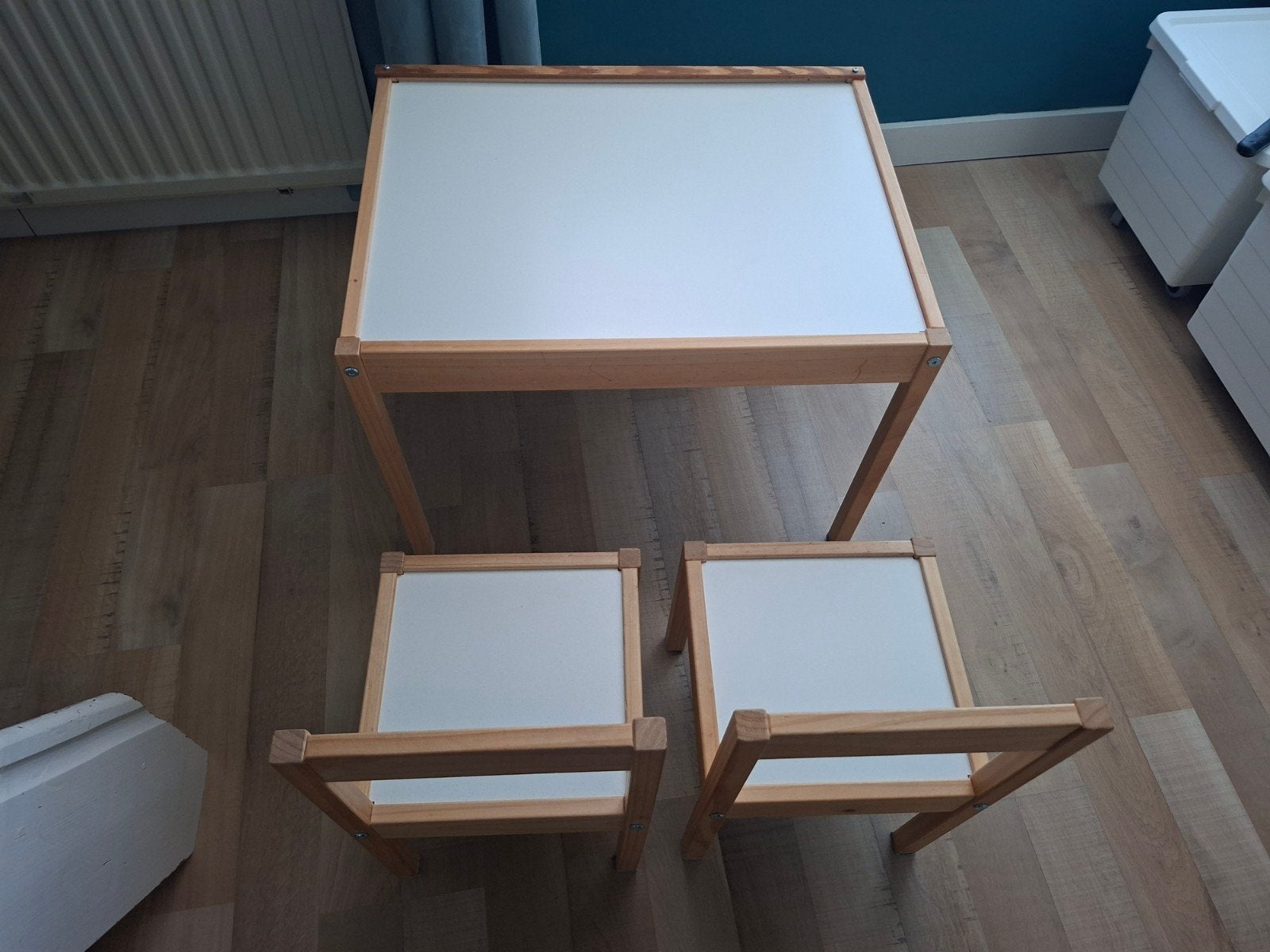 Houten kindertafel met 2 stoeltjes van Ikea, Ophalen, Gebruikt, Tafel(s) en Stoel(en)