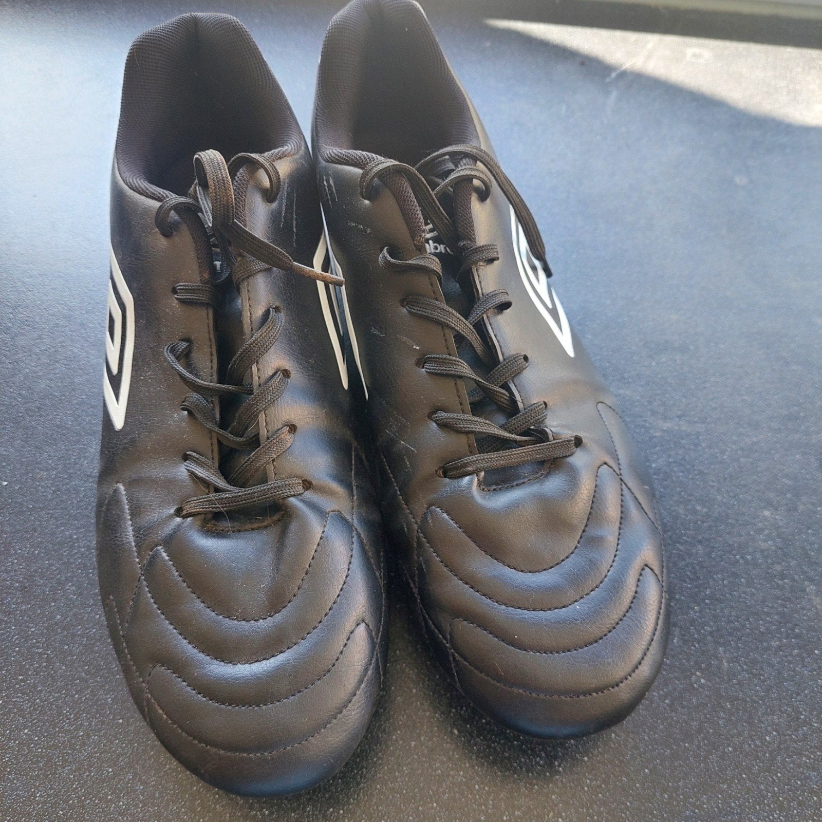 Umbro Voetbalschoenen Zwart - Maat 46, Ophalen, Gebruikt, Schoenen, Maat L