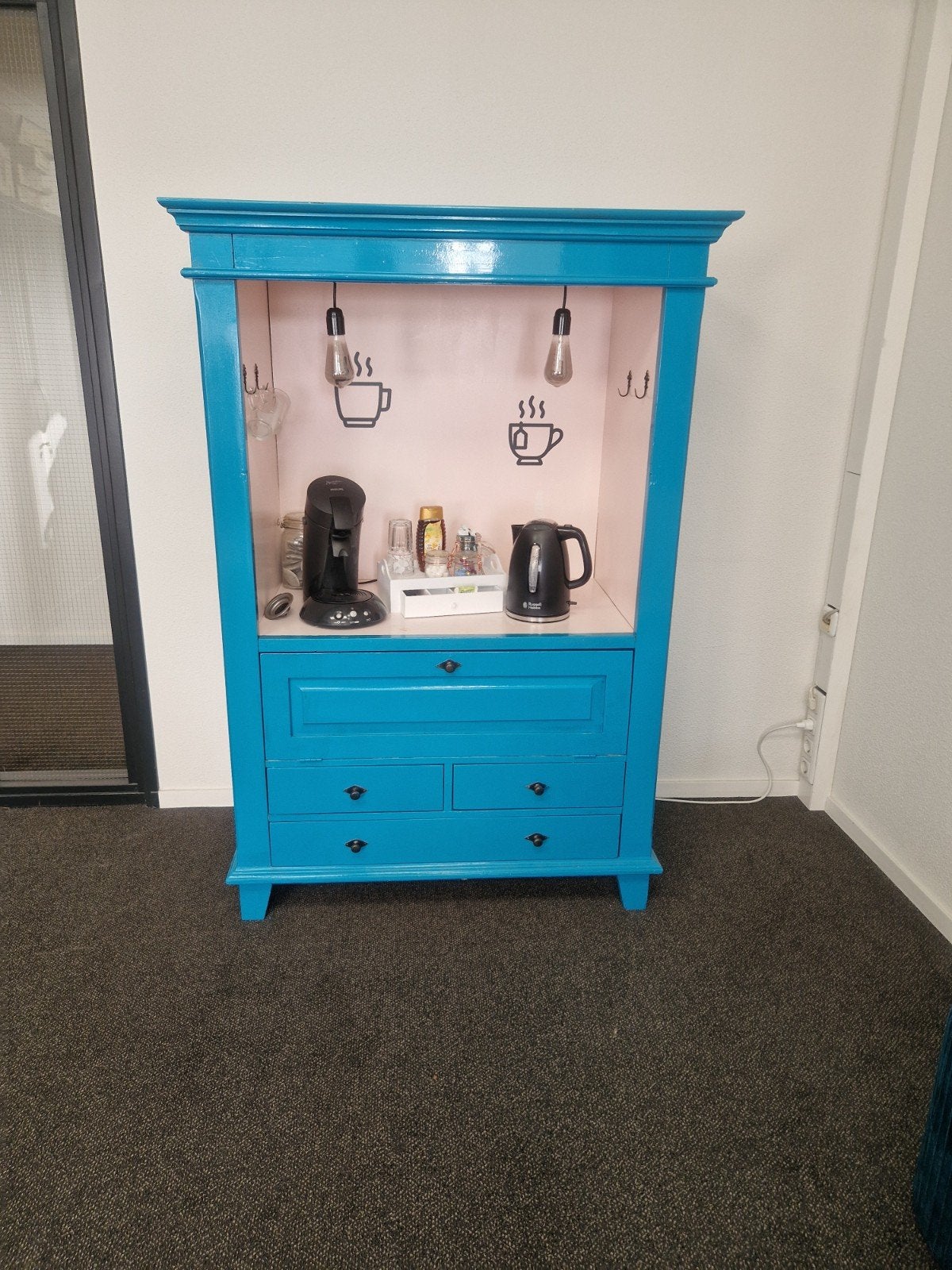 Unieke turquoise koffiekast met lades en verlichting, Ophalen, Gebruikt, Modern, Speels, 100 tot 150 cm