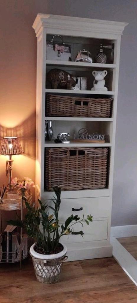 Hoge wandkast met manden, +/- 220 cm hoog, Huis en Inrichting, Kasten | Boekenkasten, Ophalen, Met plank(en), Gebruikt, 200 cm of meer