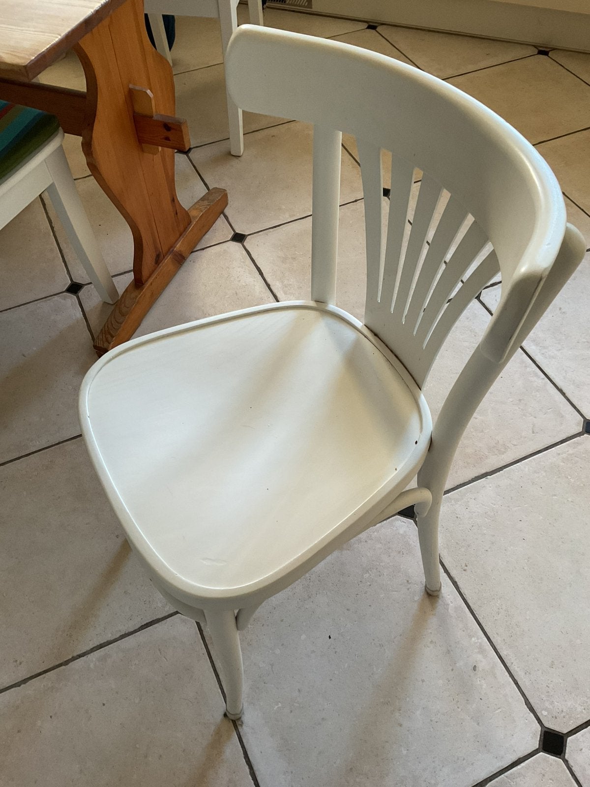 Vier witte keukenstoelen, Ophalen, Wit, Zo goed als nieuw, Vier