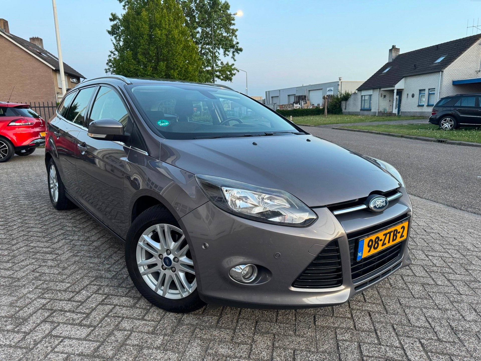Ford Focus Wagon 1.0 EcoBoost Titanium Airco,1e Eig, Pdc, Euro 5, 125 pk, Gebruikt, Bruin
