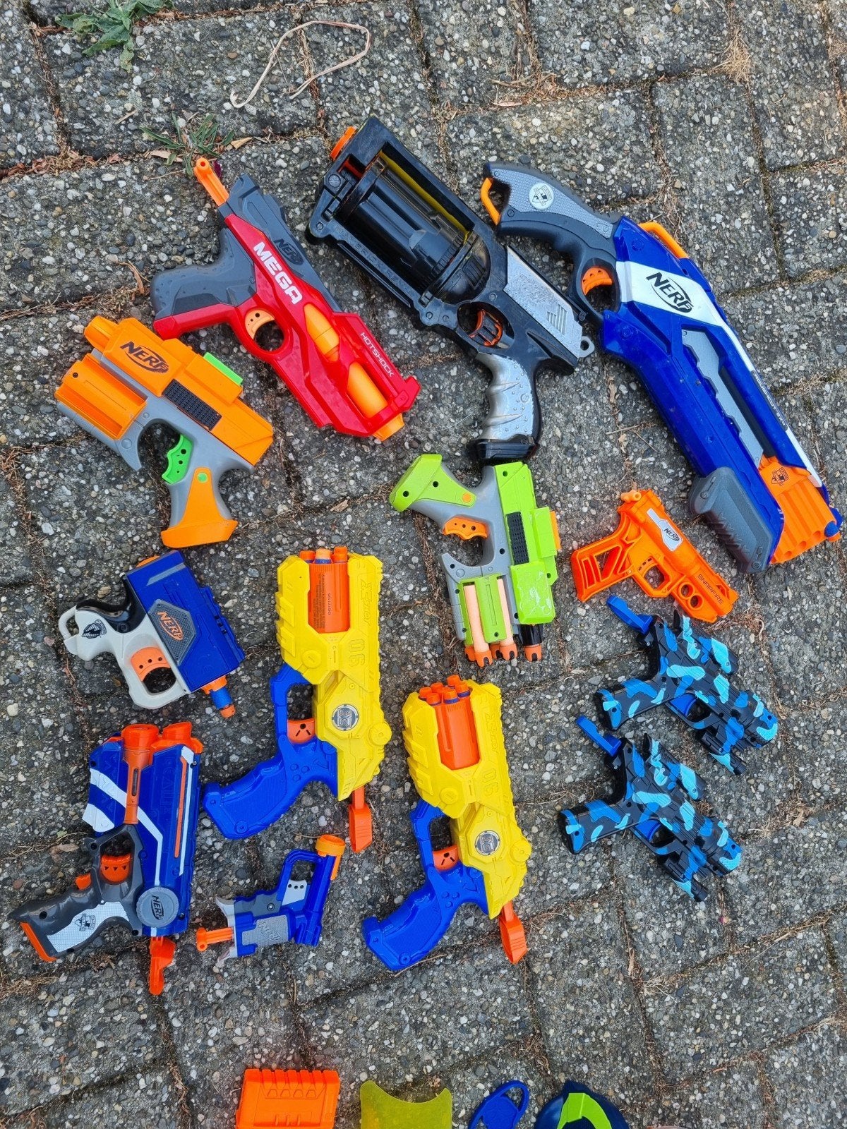 Grote Nerf set met geweren, vesten, munitie en accessoires, Ophalen of Verzenden