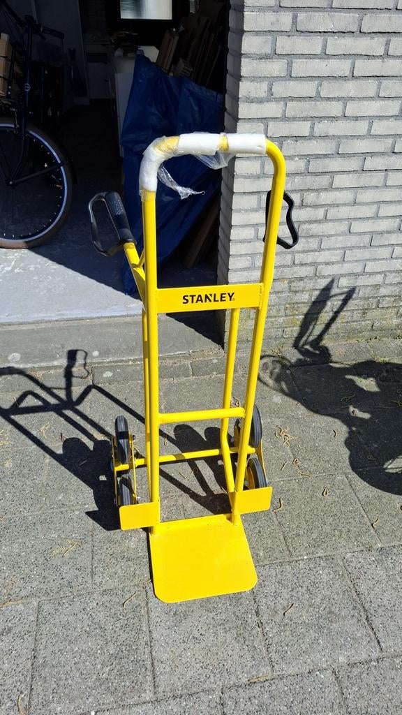 Stanley Steekwagen - Geel, Robuust en Handig, Minder dan 60 liter, Ophalen, Gebruikt, Steekwagen