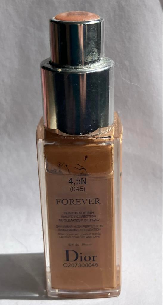Dior Forever Foundation 4.5N (045), Gebruikt, Overige kleuren, Gehele gezicht, Ophalen of Verzenden