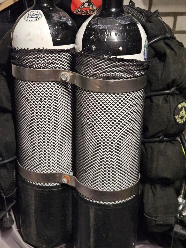 2x 7 liter 300 bar duikflessen - gekeurd tot 11/28, Watersport en Boten, Duiken, Ophalen of Verzenden, Duikfles