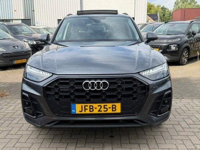 Audi Q5 50 TFSI e S Edition Pano Matrix Keyless ACC, Auto's, Automaat, Dealer onderhouden, 4 cilinders, Bedrijf