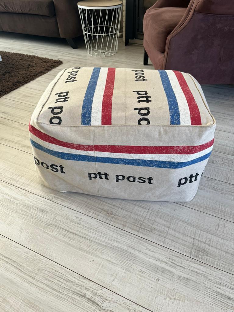 Hoes poef - PTT, Huis en Inrichting, Banken | Voetenbanken en Poefen, Ophalen of Verzenden, Zo goed als nieuw, Rond, Minder dan 50 cm