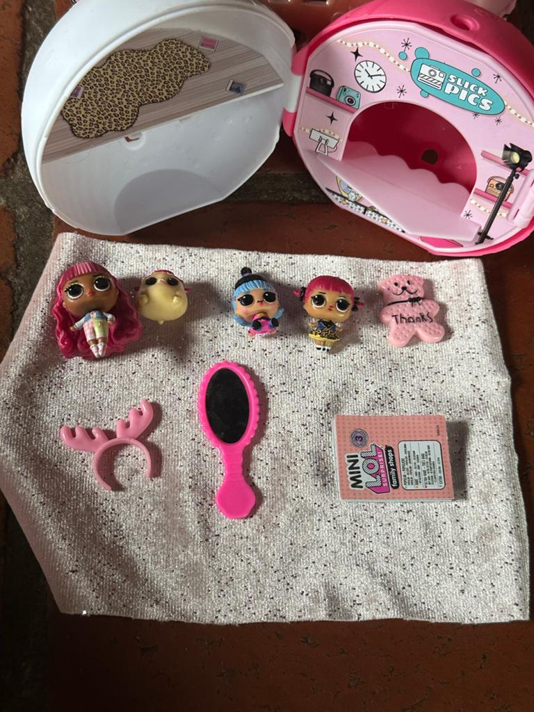 LOL Surprise bal met 4 poppetjes en accessoires, Ophalen of Verzenden, Gebruikt