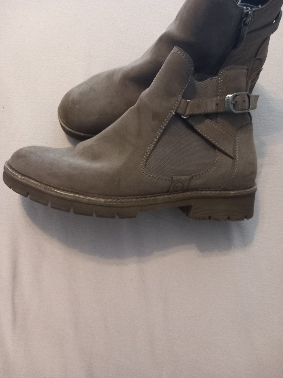 tamaris enkel laarsje mt 42, Tamaris, Beige, Ophalen of Verzenden, Zo goed als nieuw