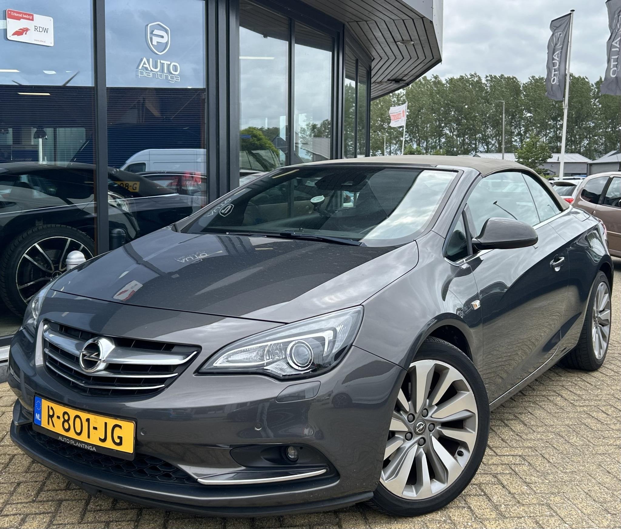 Opel Cascada 1.4 Turbo ecoFLEX Cosmo 140PK | Cabrio | Ledere, Voorwielaandrijving, 4 cilinders, Cabriolet, 4 stoelen