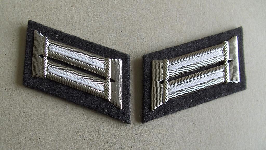 DDR / NVA  kraagspiegels Infanterie, Verzamelen, Militaria | Algemeen, Ophalen of Verzenden, Landmacht, Duitsland, Embleem of Badge